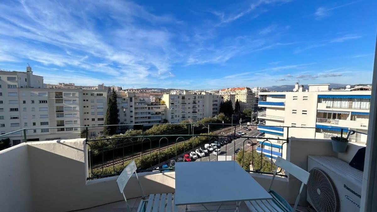 B018-bright With Balcony - Croisette Cannes