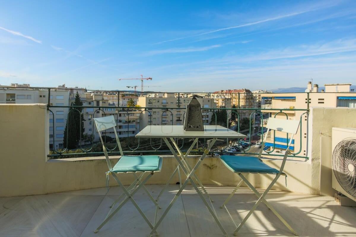 B018-bright With Balcony - Croisette