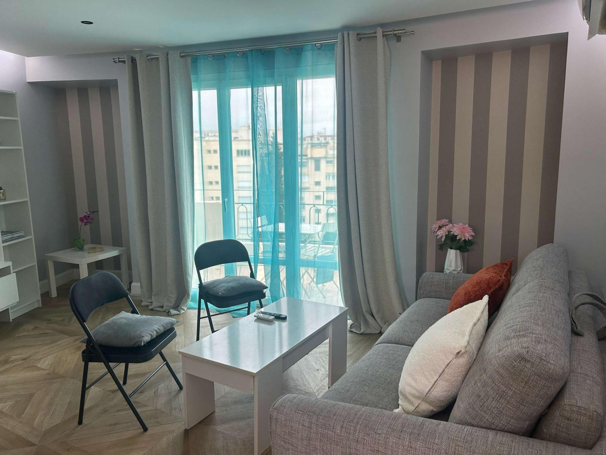 B018-bright With Balcony - Croisette Hébergement de vacances *